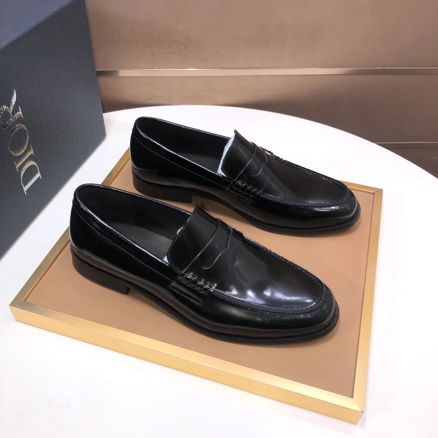 Men's shoes 💰580💰[Dior] (water-dyed cowhide lining) Dior original 1:1 high-quality factory, imported original materials, imported raw cowhide, water-dyed cowhide lining, original TPU outsole, code number: 39-44 (45 customized)